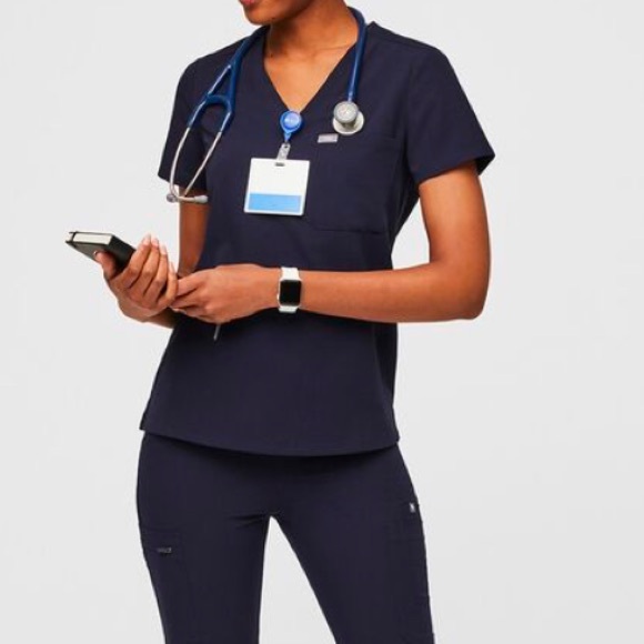 Navy Figs Catrina scrub top - Picture 7 of 11